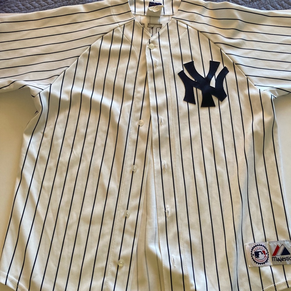 Derek Jeter - New York Yankees Large MLB Jersey